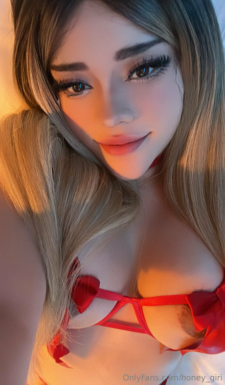Foto desnuda filtrada de OnlyFans de Honeygiri