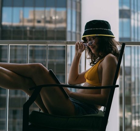 Foto desnuda filtrada de OnlyFans de Dev Lemons