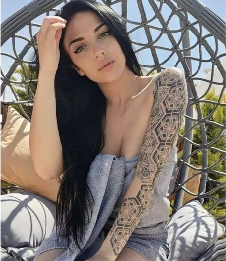 Foto desnuda filtrada de OnlyFans de Alice Lane Pandini