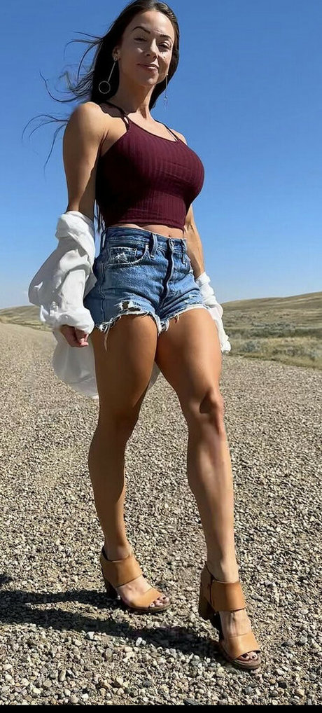 Builtbybecky