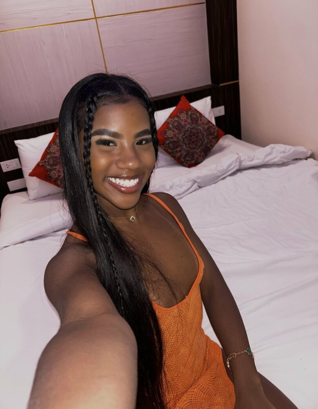 Foto desnuda filtrada de OnlyFans de Luiza Semeao #1 Foto desnuda filtrada de OnlyFans de Luiza Semeao #1