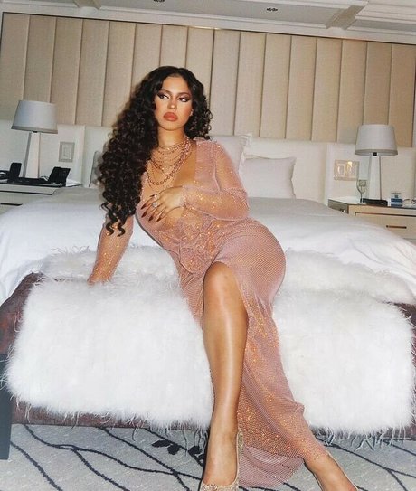 Asia Monet Ray