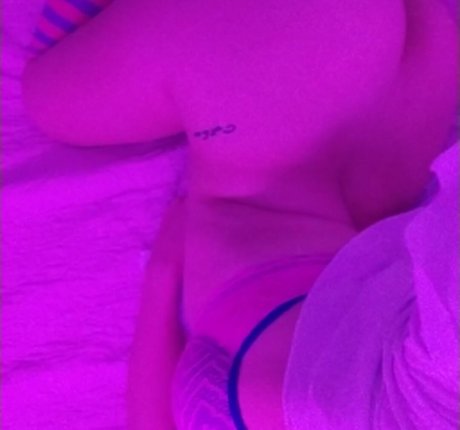 Foto desnuda filtrada de OnlyFans de Lady Bel