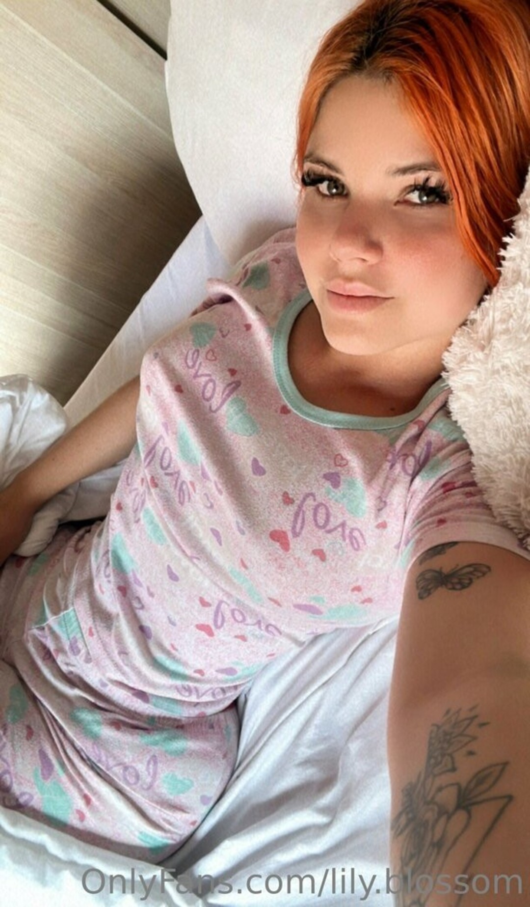 Foto desnuda filtrada de OnlyFans de Lilyblossom #24 Foto desnuda filtrada de OnlyFans de Lilyblossom #24