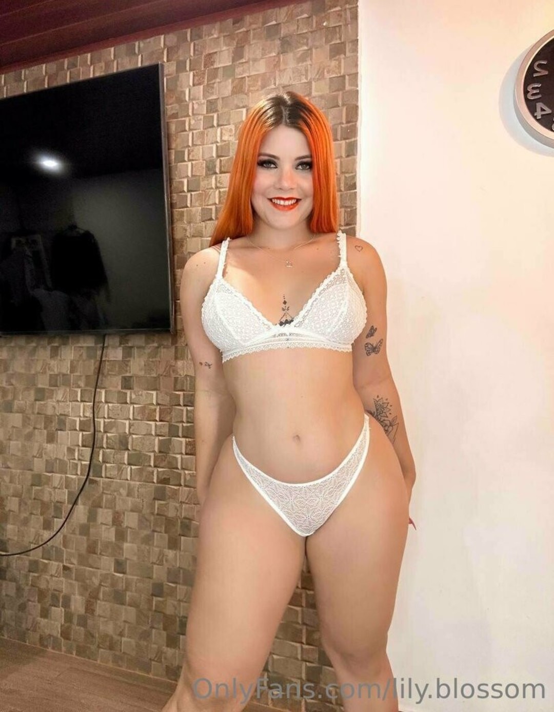 Foto desnuda filtrada de OnlyFans de Lilyblossom #29 Foto desnuda filtrada de OnlyFans de Lilyblossom #29