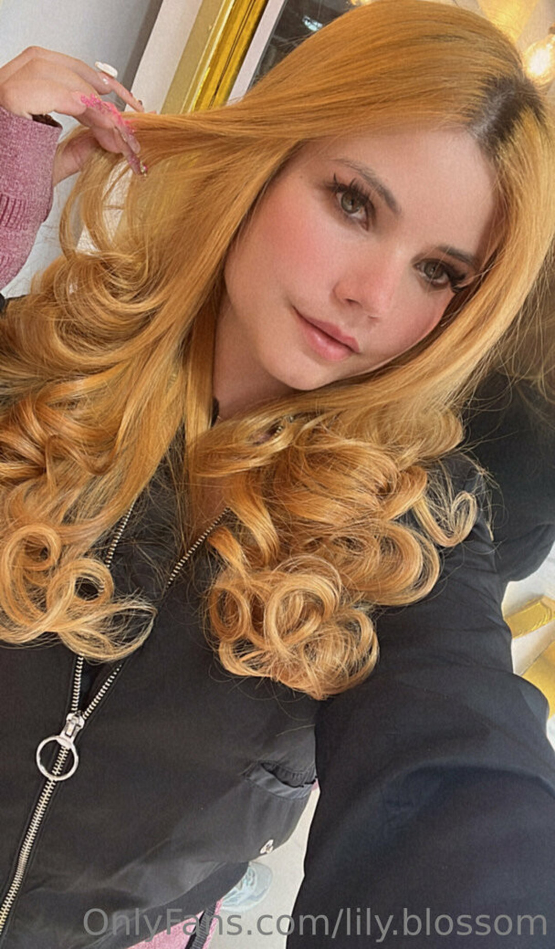 Foto desnuda filtrada de OnlyFans de Lilyblossom #3 Foto desnuda filtrada de OnlyFans de Lilyblossom #3