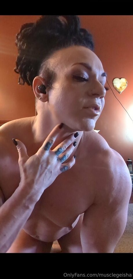 Musclegeisha