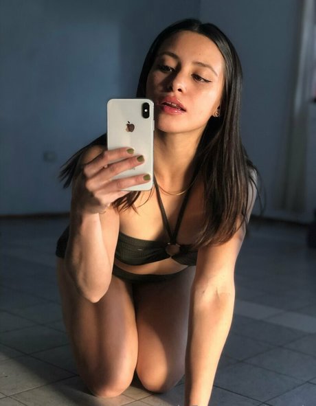 Foto desnuda filtrada de OnlyFans de Georlu