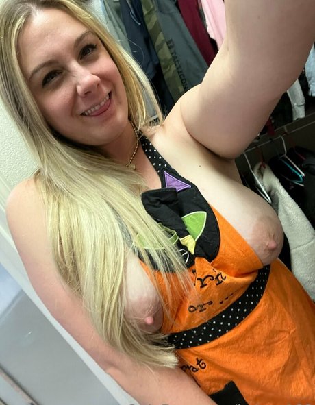Foto desnuda filtrada de OnlyFans de Kelseymaefree