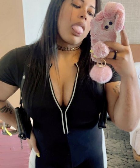 Foto desnuda filtrada de OnlyFans de Aew Wrestler Nyla Rose