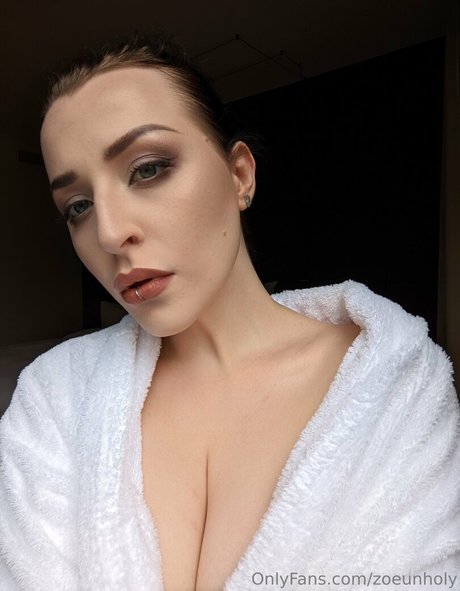Foto desnuda filtrada de OnlyFans de Zoeunholy