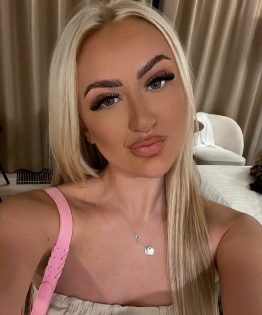 Foto desnuda filtrada de OnlyFans de Lily Mcalpine #55 Foto desnuda filtrada de OnlyFans de Lily Mcalpine #55