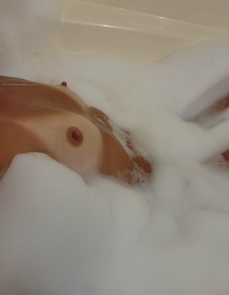 Foto desnuda filtrada de OnlyFans de Nellebeachgirl