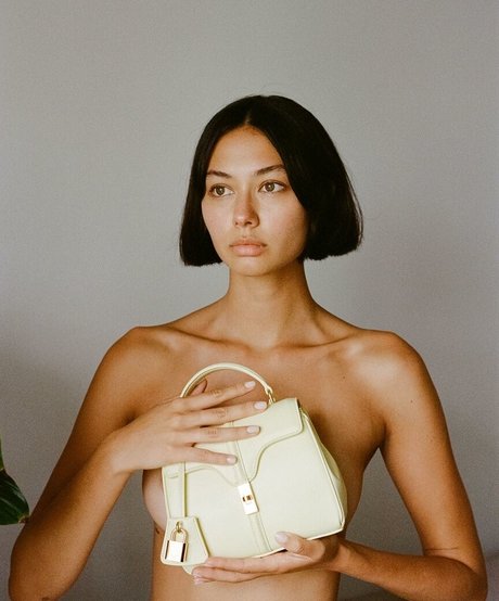 Foto desnuda filtrada de OnlyFans de Bridget Gao Hollitt