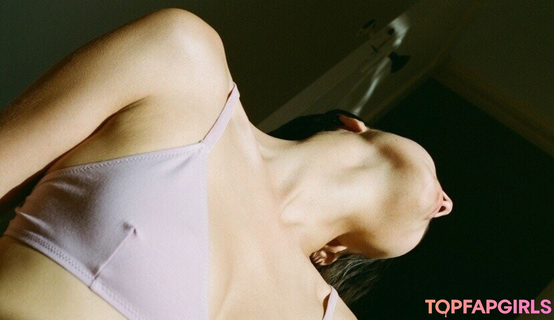 Foto desnuda filtrada de OnlyFans de Bridget Gao Hollitt #16 Foto desnuda filtrada de OnlyFans de Bridget Gao Hollitt #16