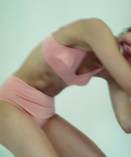 Foto desnuda filtrada de OnlyFans de Bridget Gao Hollitt