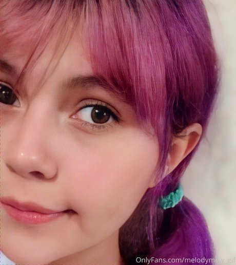 Melodymew_gif