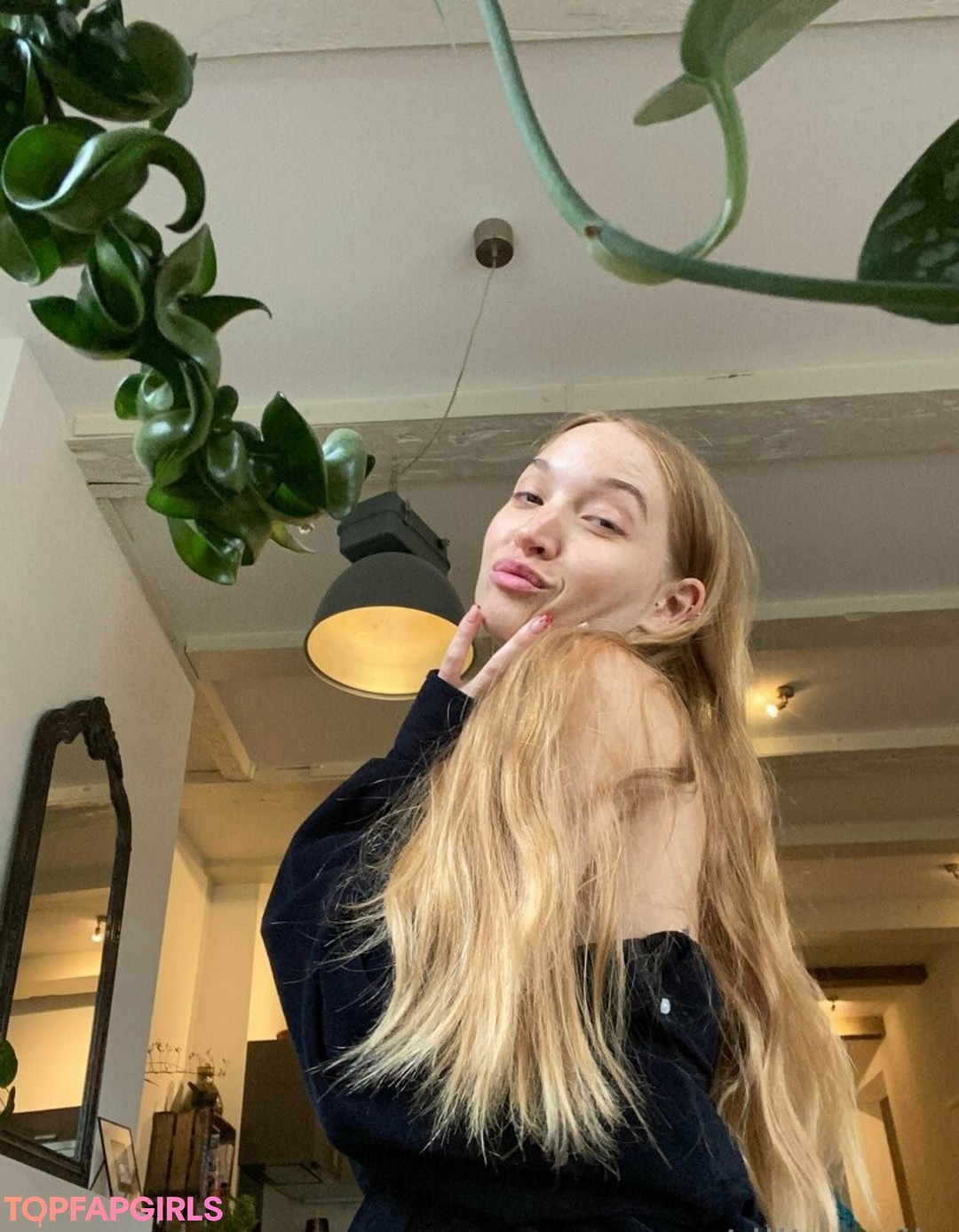 Foto desnuda filtrada de OnlyFans de Lilijasmijn #121 Foto desnuda filtrada de OnlyFans de Lilijasmijn #121
