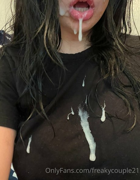 Freakycouple21