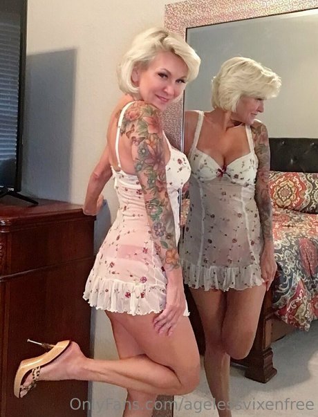 Foto desnuda filtrada de OnlyFans de Agelessvixenfree