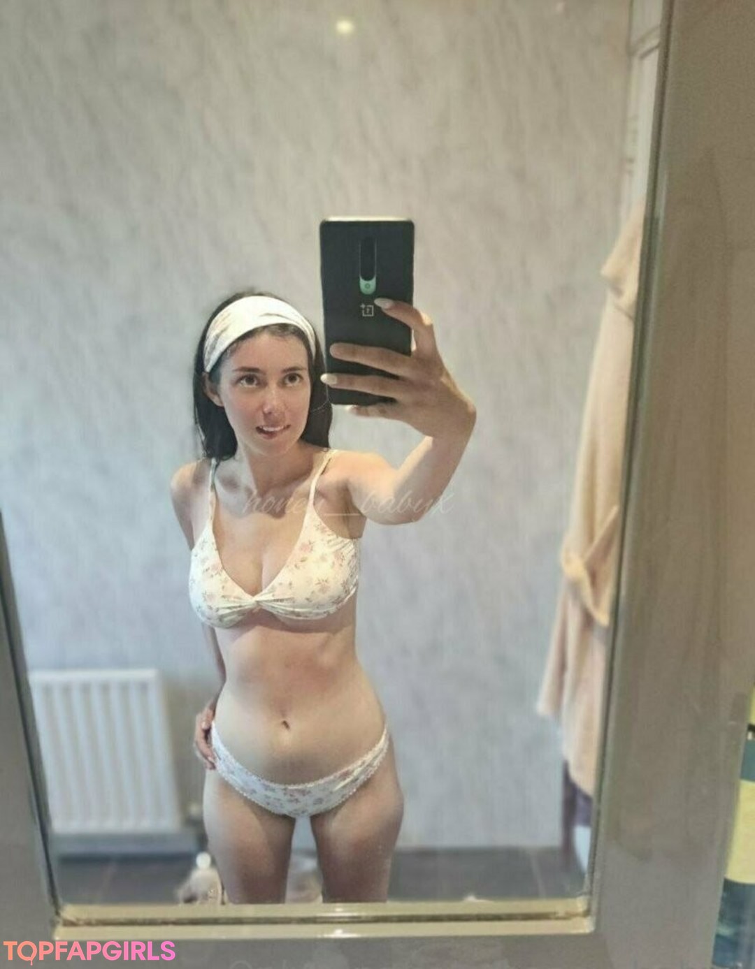 Foto desnuda filtrada de OnlyFans de Honeybabyx #552 Foto desnuda filtrada de OnlyFans de Honeybabyx #552