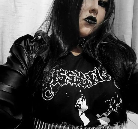 Vicky Draconya