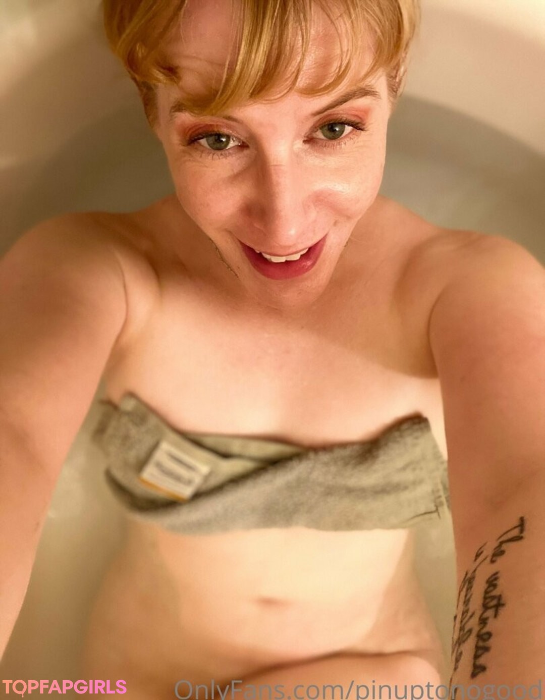 Foto desnuda filtrada de OnlyFans de Pinuptonogood #106 Foto desnuda filtrada de OnlyFans de Pinuptonogood #106