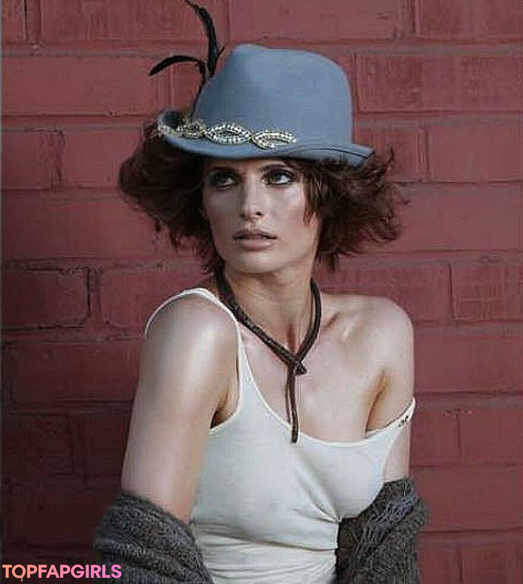 Foto desnuda filtrada de OnlyFans de Stana Katic #26 Foto desnuda filtrada de OnlyFans de Stana Katic #26