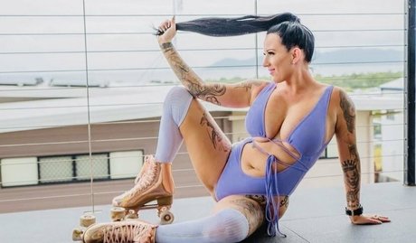 Foto desnuda filtrada de OnlyFans de Sizzorsister