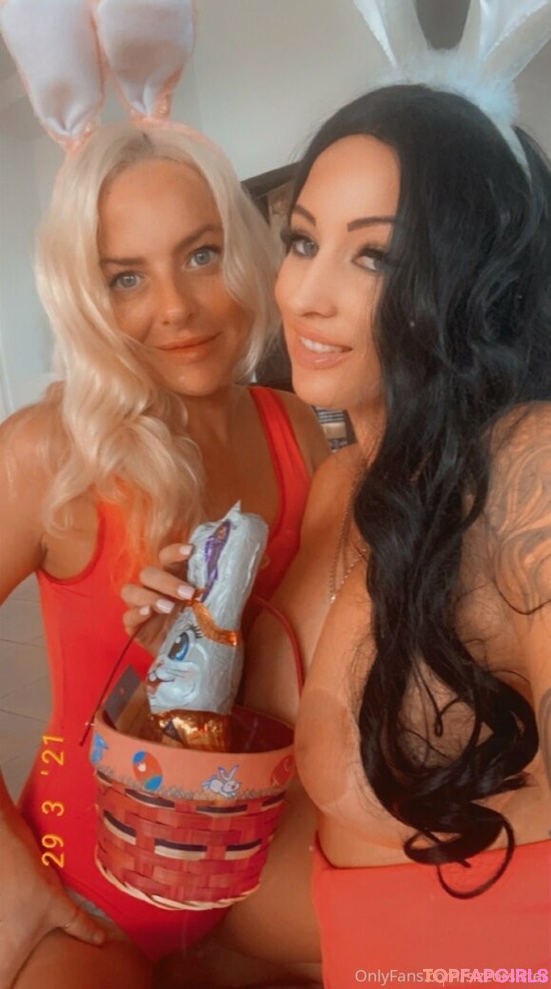 Foto desnuda filtrada de OnlyFans de Sizzorsister #39 Foto desnuda filtrada de OnlyFans de Sizzorsister #39