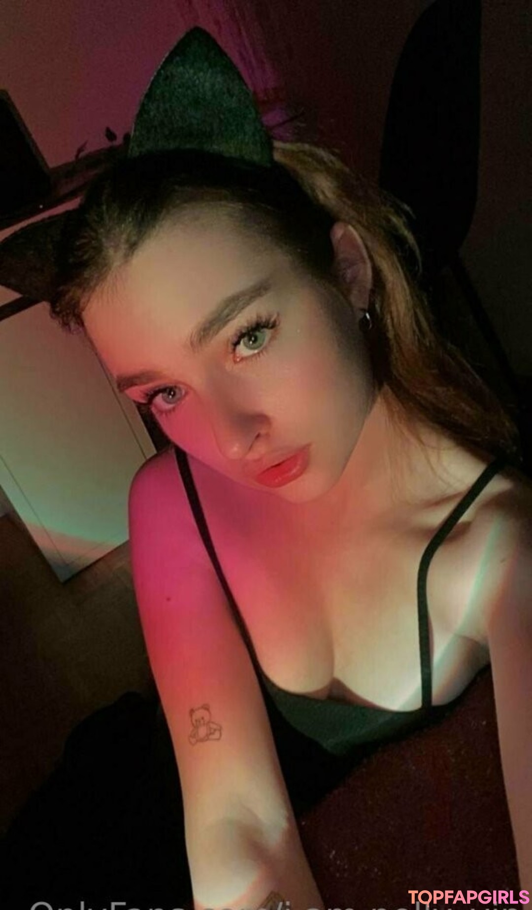 Foto desnuda filtrada de OnlyFans de Kiravipclub #57 Foto desnuda filtrada de OnlyFans de Kiravipclub #57