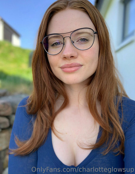 Charlotteglowsup