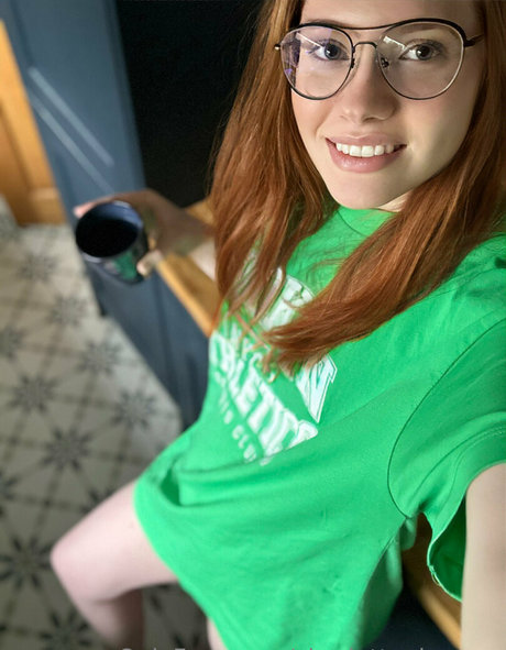Charlotteglowsup