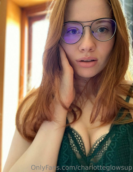 Charlotteglowsup