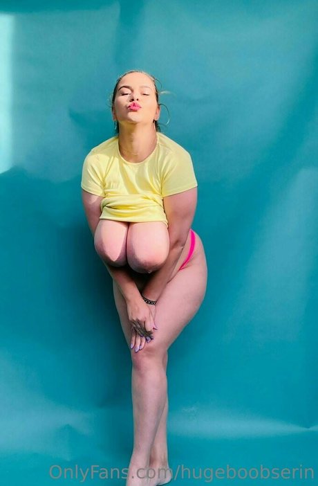 Hugeboobserin