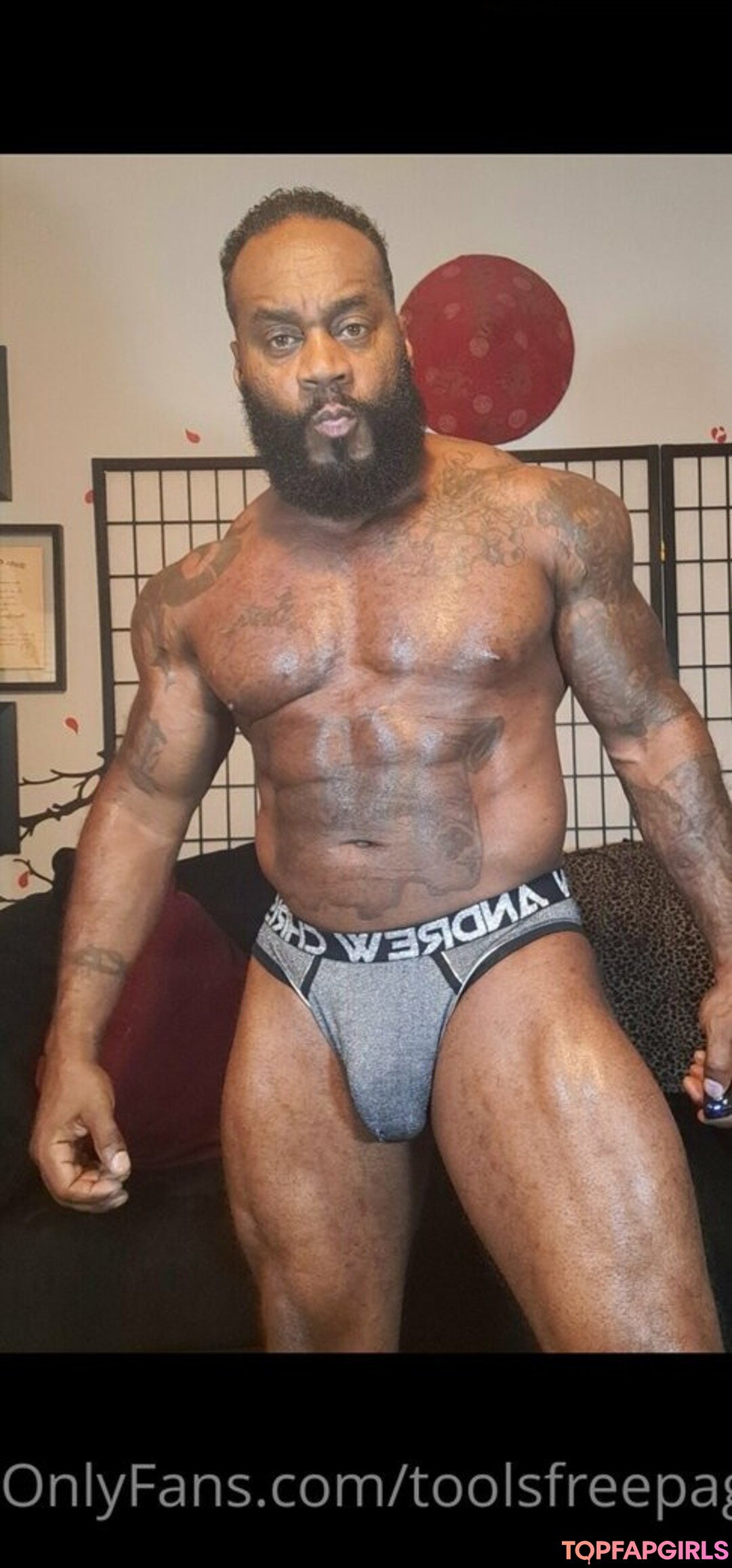 Foto desnuda filtrada de OnlyFans de Toolsfreepage #277 Foto desnuda filtrada de OnlyFans de Toolsfreepage #277