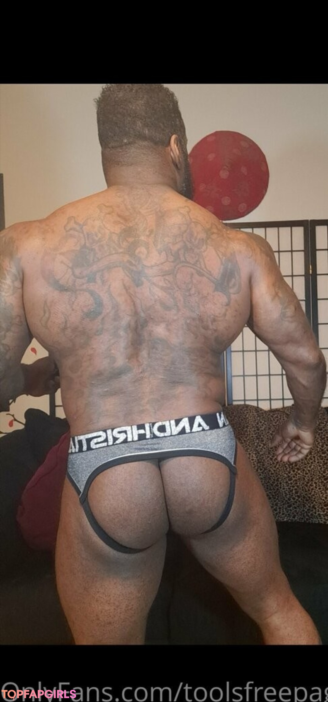 Foto desnuda filtrada de OnlyFans de Toolsfreepage #279 Foto desnuda filtrada de OnlyFans de Toolsfreepage #279