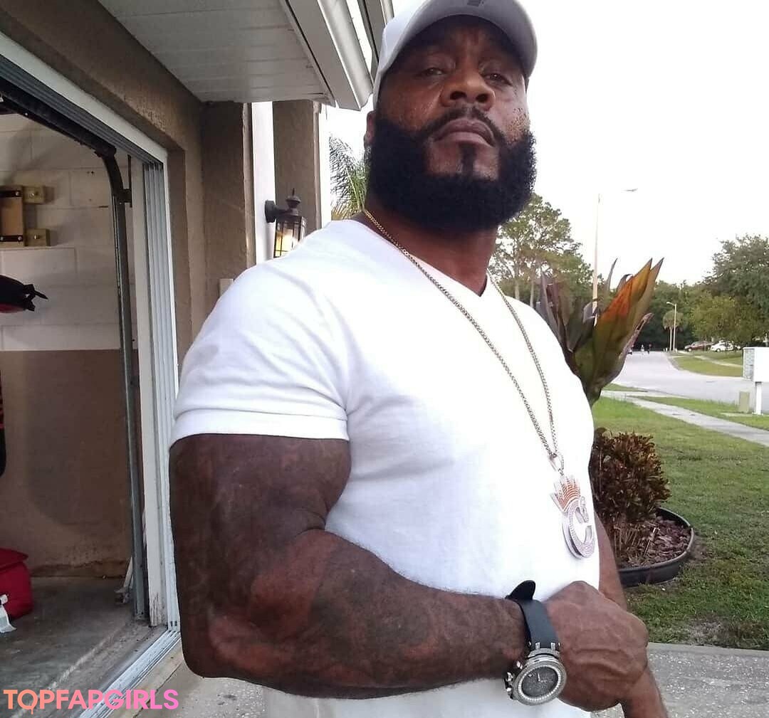 Foto desnuda filtrada de OnlyFans de Toolsfreepage #400 Foto desnuda filtrada de OnlyFans de Toolsfreepage #400