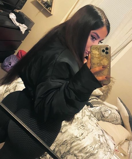 Foto desnuda filtrada de OnlyFans de Maria Luisa