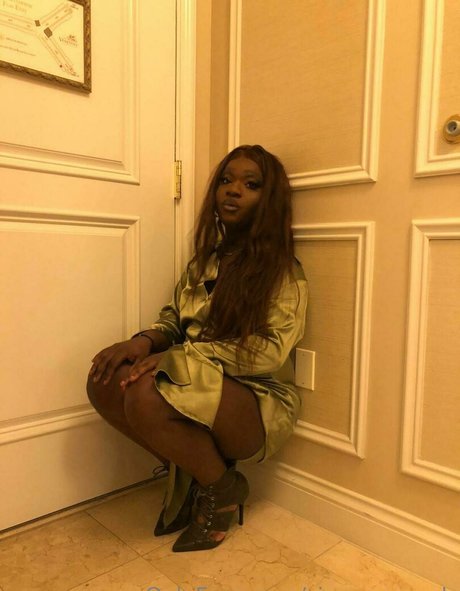 Sissy-serayah