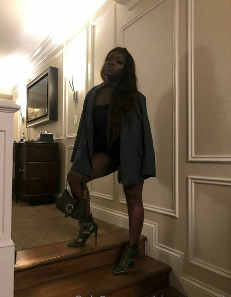 Sissy-serayah