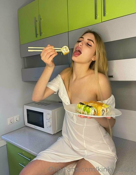 Kinkyella1