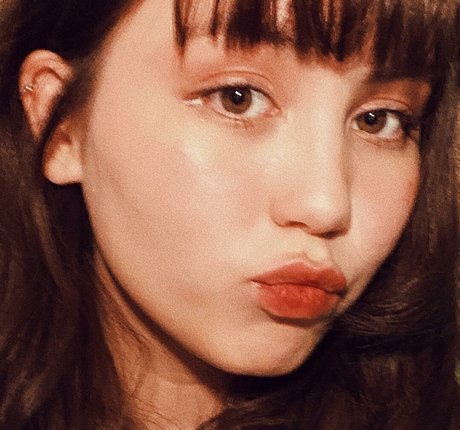 Foto desnuda filtrada de OnlyFans de Asmr Bluekatie