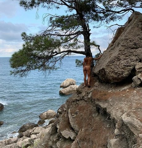 Foto desnuda filtrada de OnlyFans de Anna Adamovich