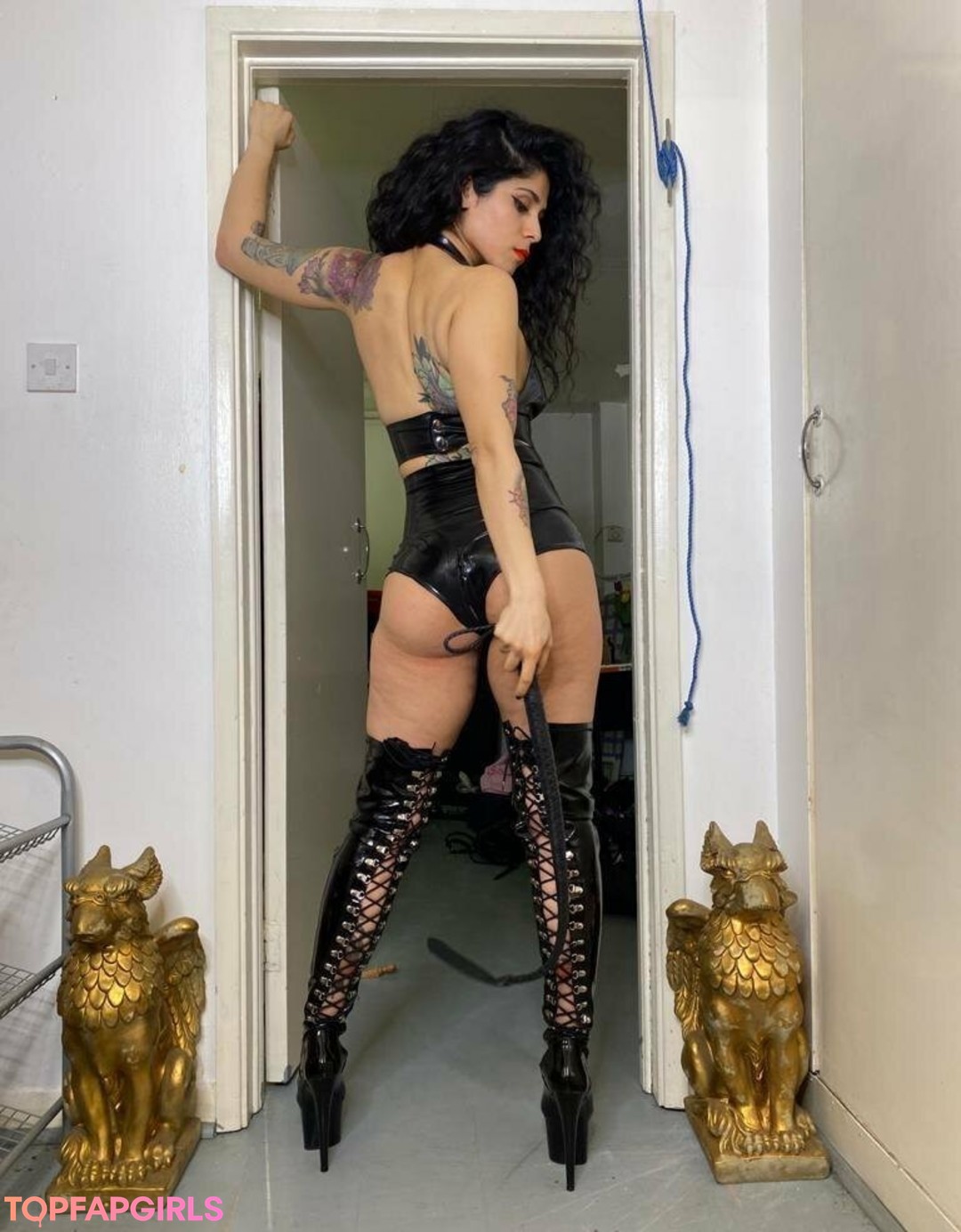 Foto desnuda filtrada de OnlyFans de Mistresssophiasahara #56 Foto desnuda filtrada de OnlyFans de Mistresssophiasahara #56