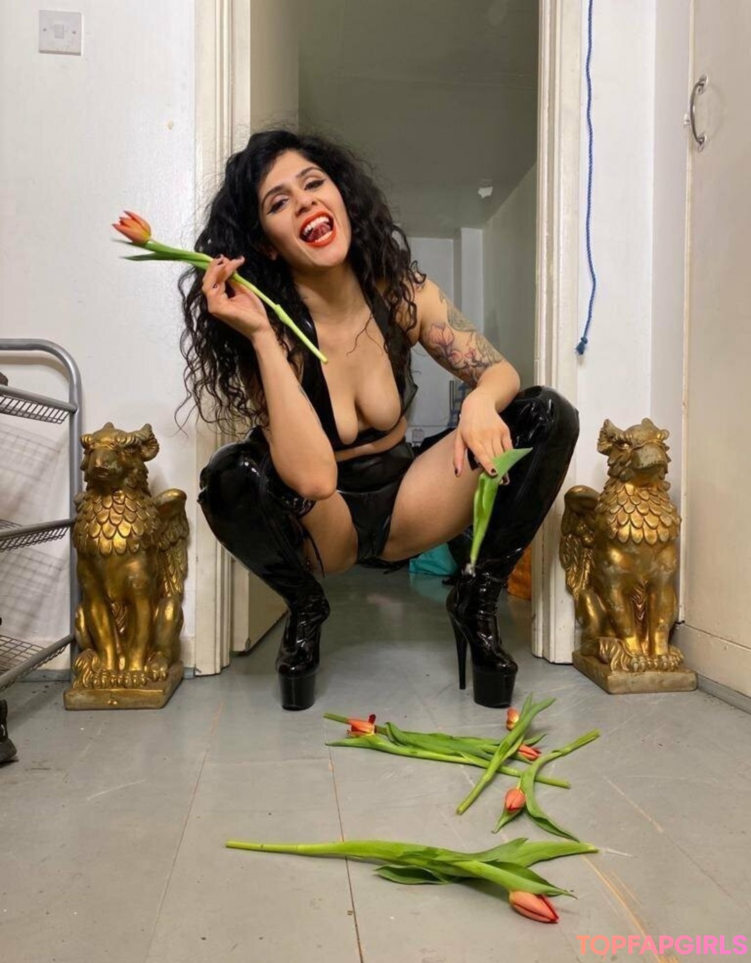 Foto desnuda filtrada de OnlyFans de Mistresssophiasahara #71 Foto desnuda filtrada de OnlyFans de Mistresssophiasahara #71