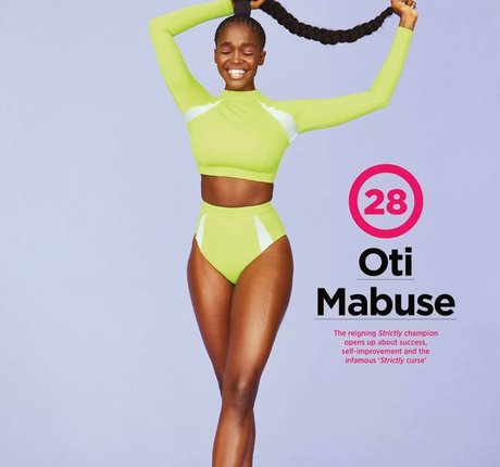 Foto desnuda filtrada de OnlyFans de Oti Mabuse