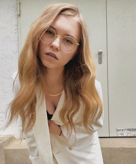 Foto desnuda filtrada de OnlyFans de Anna Kauer