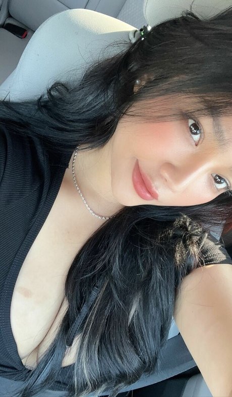 Foto desnuda filtrada de OnlyFans de Ngan Nguyen