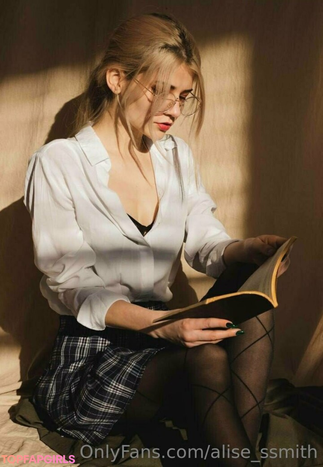 Foto desnuda filtrada de OnlyFans de Alisessmith #34 Foto desnuda filtrada de OnlyFans de Alisessmith #34